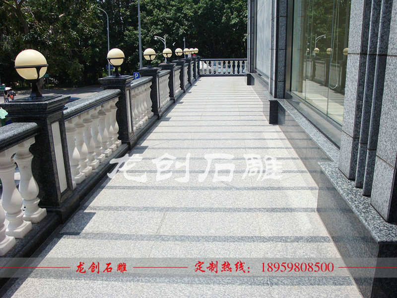 陽臺(tái)石材欄桿的用處 石材欄桿廠家